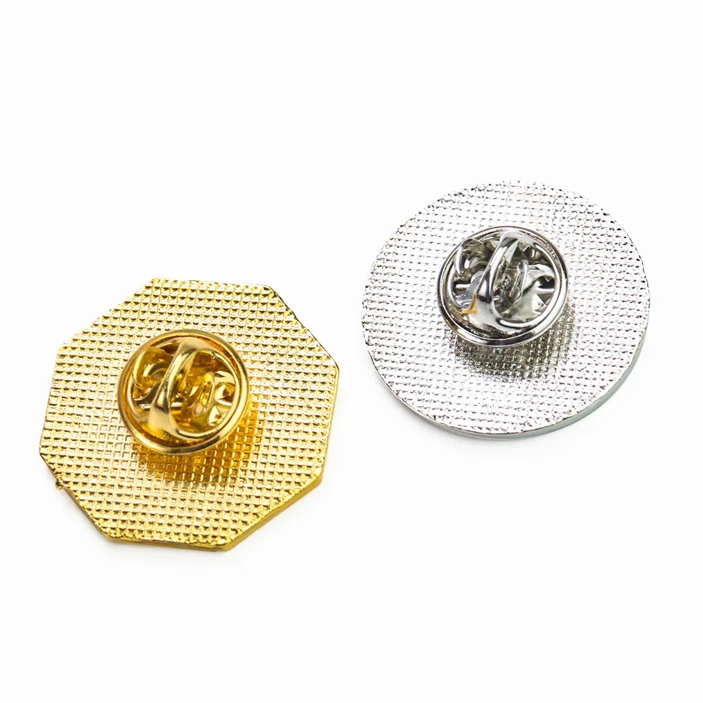 Yin Yang Symbol Metal Brooch C - Hunting Outdoor Apparel recension och pris
